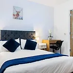 Grand Central , 2 Double Bedroom Apartment With Free Parking , Birmingham