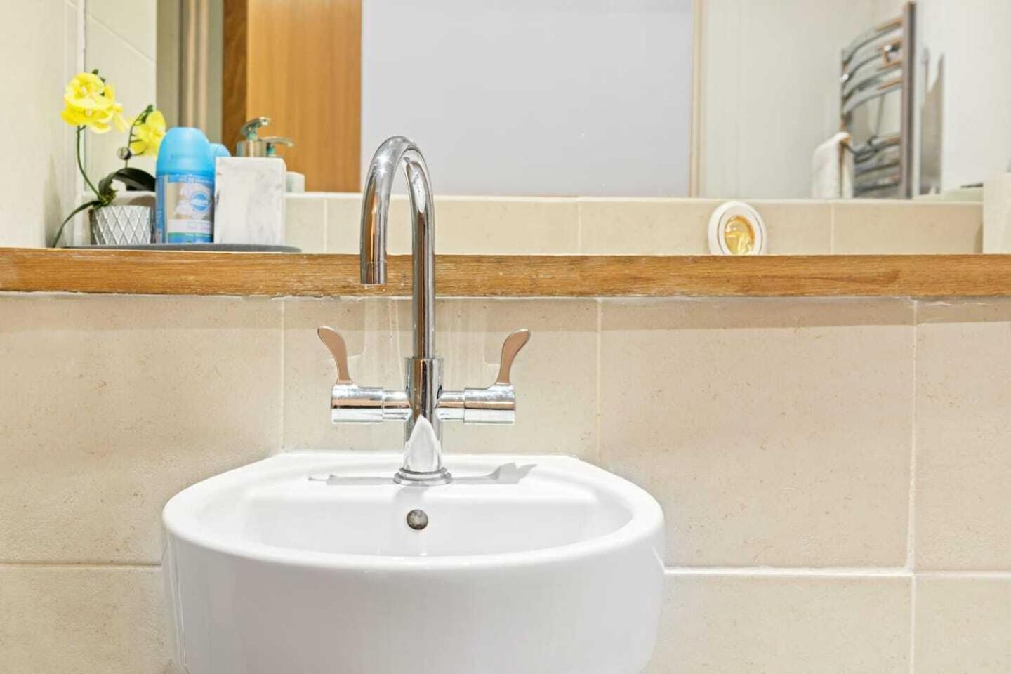 Grand , 2 Double Bedroom With Free Parking , Apartment Birmingham